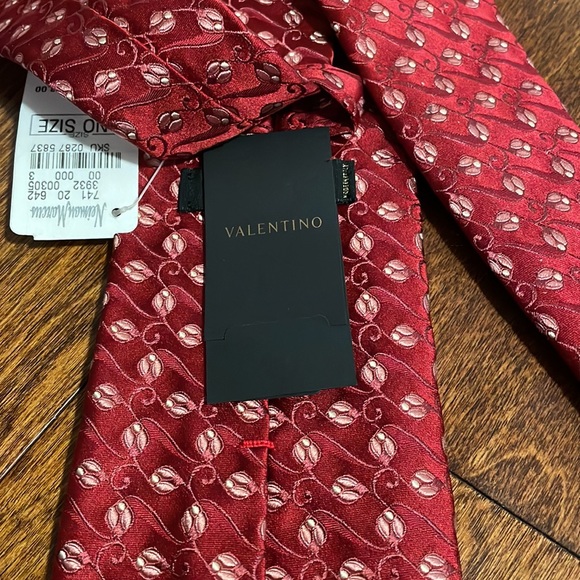 [Valentino] NWT mens tie - Picture 5 of 7